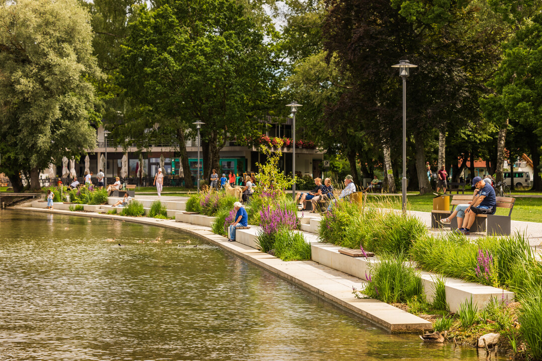 Seeuferpromenade Dießen am Ammersee; Planung: ohrer.hochrein landschaftsarchitekten und stadtplaner in ARGE Neugestaltung der Seeanlagen in Dießen mit Engelsmann Peters GmbH