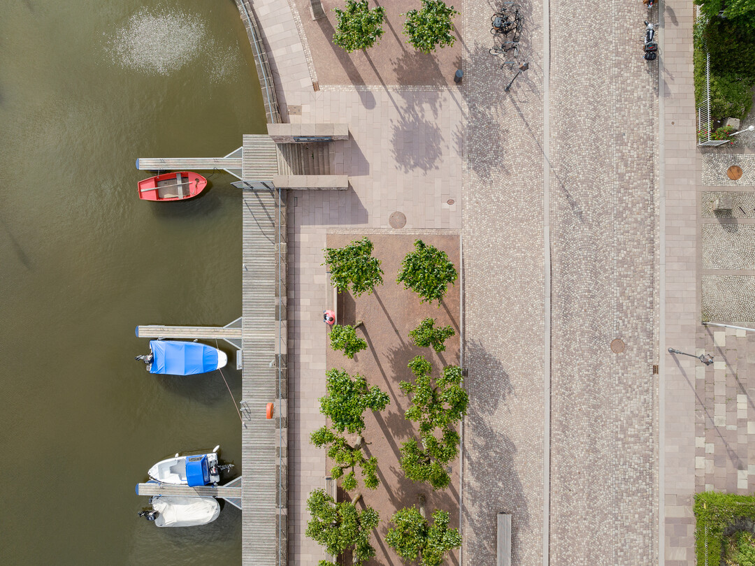 Landschaftsarchitektur im Detail:
Hafenumfeld Bad Karlshafen. Entwurfsverfasser: GTL Michael Triebswetter Landschaftsarchitekten
