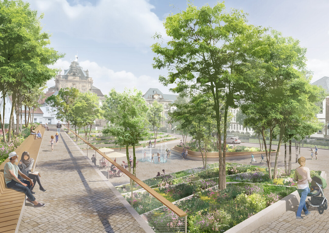 Der zentrale Platz auf dem Niveau der Bertholdstrae, welcher dreiseitig durch begrnte Terrassen sowie das Rckgrat des Pavillons gefasst wird, schafft einen ruhigen Ort mit hoher Aufenthaltsqualitt. Durch die gestaffelte Pflanzung mehrstmmiger, aufgeasteter Bume entsteht eine lichte Raumbildung, die vielfltige Blickbeziehungen in das barocke Ensemble ermglicht. Die pointierten Sichtachsen, zum Mauritiusgymnasium und ich Richtung der Stadteinfahrt, bilden breite Eintrittspforten in den sogenannten Grnen Garten mit seinen Sitzkanten am Rand und dem Wasserspiel als belebendem Element (...) Der Stadtbalkon ermglicht zudem eine barrierearme Verknpfung von der Knigstrae zur Stadtachse, welche gleichermaen vielfltige Sichtbeziehungen zu den Barockbauten bietet. AUSZUG JURYPROTOKOLL
